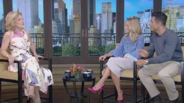 Robe à col Ted Baker Saanvi Halter portée par Victoria Clark comme vu en direct avec Kelly et Mark le 28 août 2023