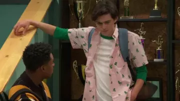 Visive Big Mens Hawaiian Printed Short Sleeve Casual Button Down Shirt worn by Neil (Felix Avitia) as seen in Raven's Home (S06E15)