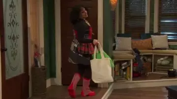 Marine Serre Clash­ing Tar­tans Wool Miniskirt worn by Raven Baxter (Raven-Symoné) as seen in Raven's Home (S06E16)