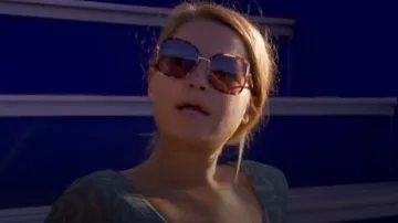 Gafas de sol Persol Square PO2475S 10814R Marrón/Burdeos/Bronce 50MM 2475 usadas por Margot como se ve en Below Deck Down Under (S02E15)