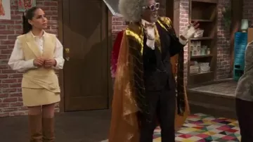 Simkhai Messi­na Mi­ni Blaz­er Dress worn by Nikki (Juliana Joel) as seen in Raven's Home (S06E18)