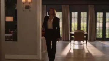 L’Agence Marty Pantalon évasé porté par Danner (Tiffany Haddish) vu dans The Afterparty (S02E10)