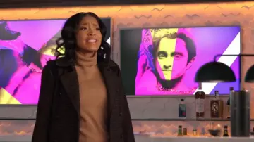 Alfani Sweater à manches roulées à col roulé porté par Danner (Keke Palmer) comme on le voit dans The Afterparty (S02E10)