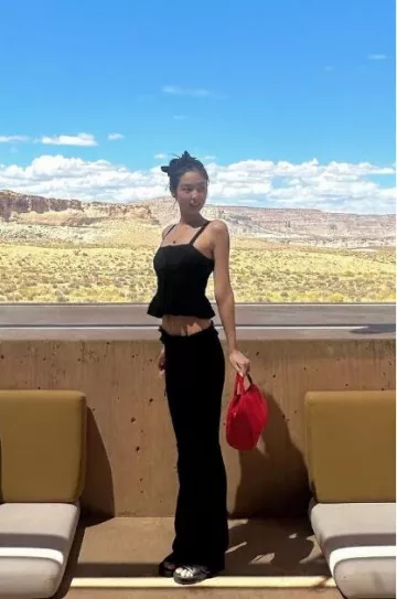 Chanel Lambskin Quilted Mules worn by Jennie Kim on her Instagram on September 1, 2023