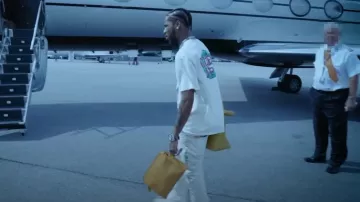 Goyard Yellow Jouvence Toiletry Bag usado por Key Glock en Penny (Video musical oficial)