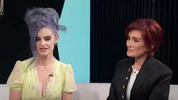 Self portrait Lace-trimmed Pleat­ed Midi Dress worn by Kelly Osbourne as seen in E! News on September 7, 2023