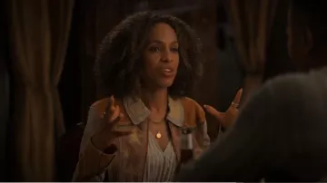 Free People Stars est une veste aveugle portée par Paige Alexander (Kerry Washington) comme on le voit dans Unprisoned (S01E04)