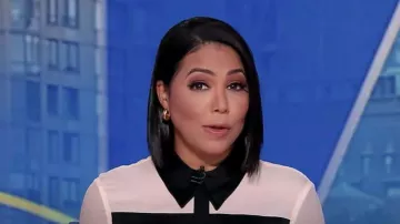 Reiss Lorey Silk Colorblock Shirt usada por Stephanie Ramos como se ve en Good Morning America el 10 de septiembre de 2023