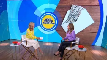 Blouse en soie à imprimé floral A.L.C. Walter portée par Lara Spencer vue dans Good Morning America le 11 septembre 2023