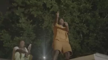 Nike Wheat Woven Lined Shorts porté par Sett dans Sett - Spinning (feat. Co3) [Clip officiel]
