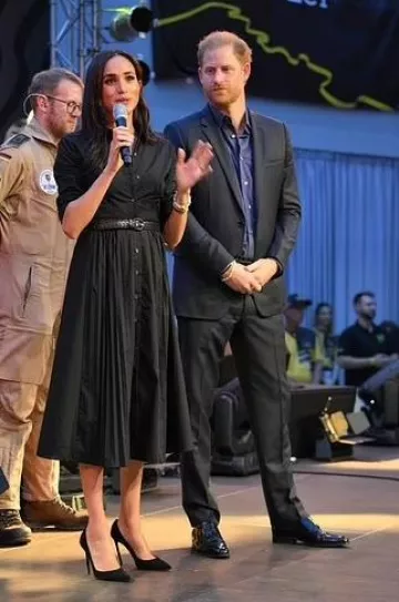 Pulsera de oro amarillo Cartier Love usada por Meghan Markle en Invictus Games Post el 12 de septiembre de 2023