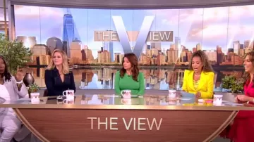 A.L.C. Adeline Asymmetric Sleeve Hem Dress porté par Ana Navarro comme vu dans The View le 12 septembre 2023