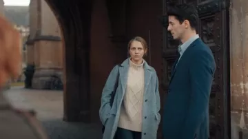 Theory Easy Mock Neck Ca­ble Pull Over Sweater worn by Diana Bishop (Teresa Palmer) as seen in A Discovery of Witches (S01E03)