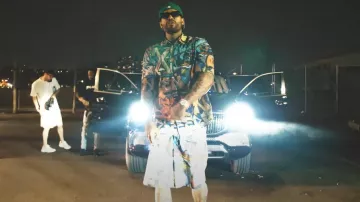 Off White x Neen Allover Graffiti Print Shorts worn by Dave East in Still Here (Official Video)