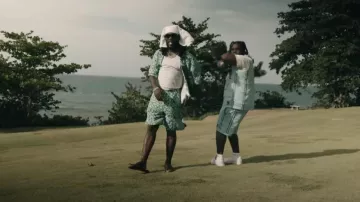 Louis Vuitton Green Speckled Monogram Shirt porté par Burna Boy dans Talibans II avec Byron Messia (Official Music Video)