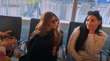 Louis Vuitton Coussin PM H27 - Sacs à main portés par Monica Garcia vus dans The Real Housewives of Salt Lake City (S04E02)