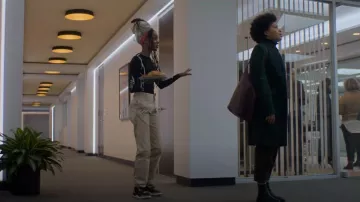 Manière De Voir Sketch Contour Long Sleeve Bodysuit worn by Hazel-May McCall (Ashleigh Murray) as seen in The Other Black Girl (S01E02)