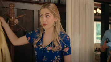Vero Moda Short Sleeve Blouse worn by Lizzie (Sarah Dugdale) as seen in Virgin River (S05E05)