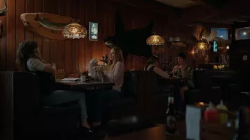 Denim Forum The '90s joni hi-rise Loose Jean worn by Ava (Libby Osler) as seen in Virgin River (S05E01)