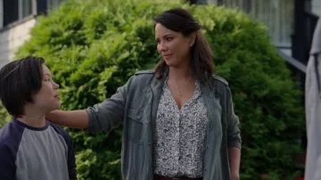 Chaqueta Rails Collins en pino usada por Paige Lassiter (Lexa Doig) como se ve en Virgin River (S05E01)
