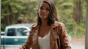 Free People Dylan Bodysuit usado por Kaia Bryant (Kandyse McClure) como se ve en Virgin River (S05E07)