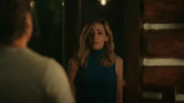 Hugo Boss Extra-Slim-Fit Sleeveless Rollneck Top In Stretch Fabric usado por Brie Sheridan (Zibby Allen) como se ve en Virgin River (S05E07)