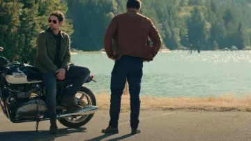 Ray Ban Aviator Flash usado por Dan Brady (Ben Hollingsworth) como se ve en Virgin River (S05E08)