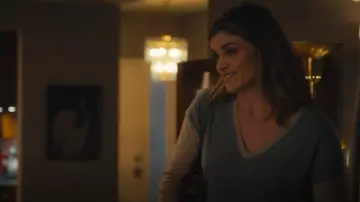 Gerard Darel Leny Color Blocked Cashmere V Neck Sweater worn by Hannah (Missi Pyle) as seen in Harlan Coben's Shelter (S01E07)