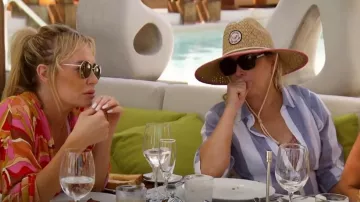 Roxy Coffee Blues Straw Sun Hat usado por Shannon Beador como se ve en The Real Housewives of Orange County (S17E14)