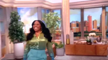 Aknvas Rubin Miniskirt worn by Sherri Shepherd as seen in The View on September 15, 2023