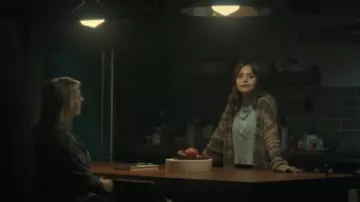 Re/done 90s Oversized Fair Isle Recycled Wool-Blend Cardigan In Brown worn by Liv Taylor (Jenna Coleman) as seen in Wilderness (S01E04)