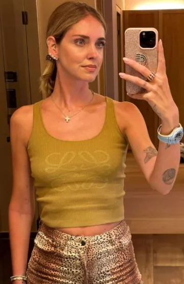 Chiara Ferragni Small Square Pendant Necklace worn by Chiara Ferragni on her  Instagram Story on August 27, 2023