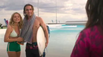 Roxy Check It Separate Top usado por Wren (Annabel Wolfe) como se ve en Surviving Summer (S02E01)