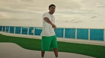 Kenzo Green Rope K Logo Sweatshortsc porté par Myke Towers à Lo Logré (Video Oficial)
