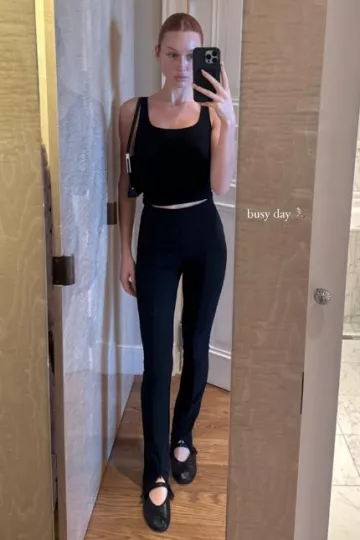 Mango Split Hem Leggings worn by Meredith Duxbury on her Instagram Story on September 19, 2023