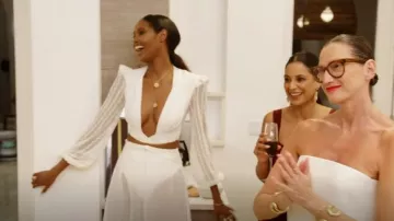 Oscar De La Renta Strapless Draped Column Gown usado por Jenna Lyons como se ve en The Real Housewives of New York City (S14E10)