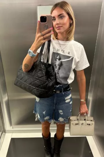 Reloj Hublot Big Bang Unico Sky Blue usado por Chiara Ferragni en su historia de Instagram el 31 de agosto de 2023