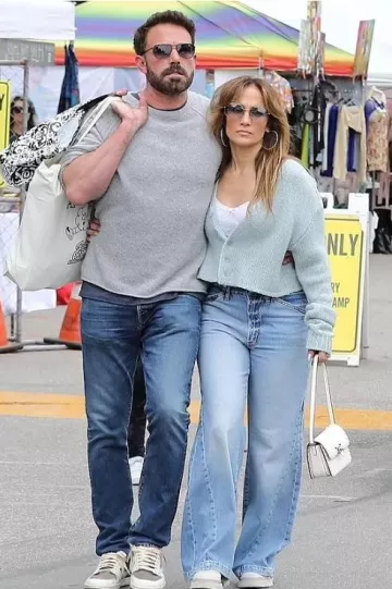 Chloé Eyewear Octagonal Shades usadas por Jennifer Lopez en Los Ángeles el 17 de septiembre de 2023
