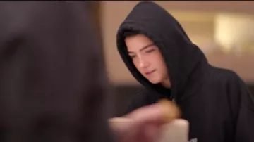 Lonely Ghost I Love You Say it Back Sudadera con capucha usada por Charli D'Amelio como se ve en The D'Amelio Show (S03E01)