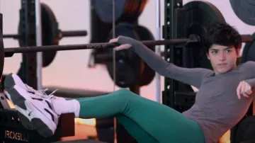 Lululemon Fast and Free High-Rise Tight usado por Dixie D'Amelio como se ve en The D'Amelio Show (S03E01)
