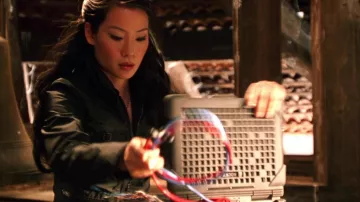 Veste de cascade portée par Alex (Lucy Liu) dans le film Charlie’s Angels