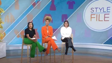 Pantalon en faux cuir Forever 21 porté par Kathy Buccio comme on le voit dans Aujourd’hui le 25 septembre 2023