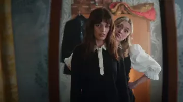 Otras historias Mini camisa Vestido usado por Maeve Wiley (Emma Mackey) como se ve en Sex Education (S04E06)