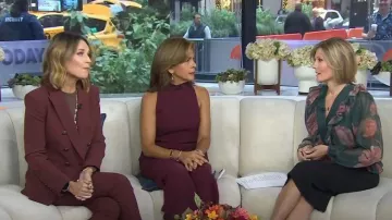 Veronica Beard Miller Dickey Blazer en Sienne brûlée portée par Savannah Guthrie comme vu dans Aujourd’hui le 26 septembre 2023