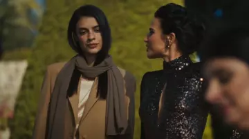 By Charlotte Eye Of In­sti­tu­tion worn by Cruz Manuelos (Laysla De Oliveira) as seen in Special Ops: Lioness (S01E08)