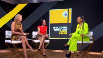 GSTQ Luxe One-Button Blazer porté par Robin Arzon vu dans Good Morning America le 26 septembre 2023