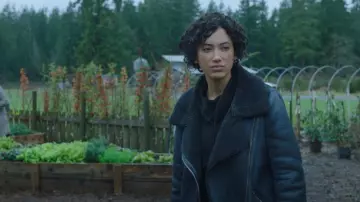Étoile Isabel Marant Women's Black Azario Shearling Jacket worn by Nora Antony (Andy Allo) as seen in Upload (S02E01)