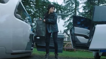A.s.98 Vianne Bootie porté par Nora Antony (Andy Allo) vu dans Upload (S02E01)
