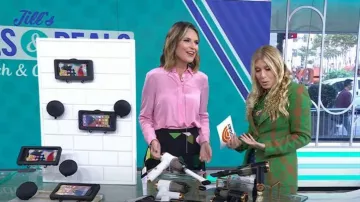 Smythe Floral Print Metallic Box Pleat Shirt worn by Jill Martin as seen in Today on September 27, 2023