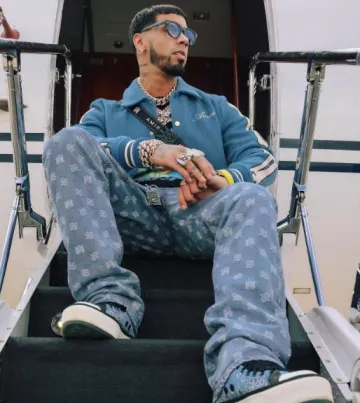 Amiri Perfect Indigo MA Paisley Jeans usados por Anuel AA en su cuenta de Instagram @anuel